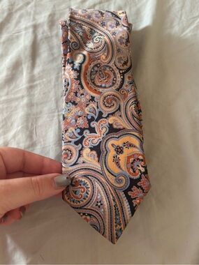 Robert Graham Pink Paisley Silk Tie